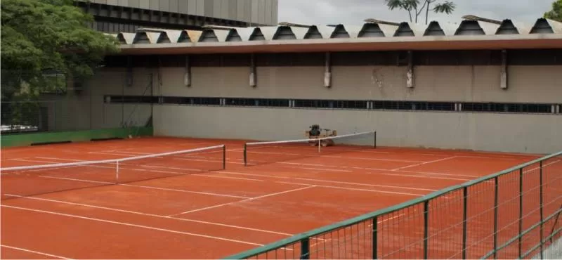 Quadra de Tênis no Centro Esportivo Mané Garrincha