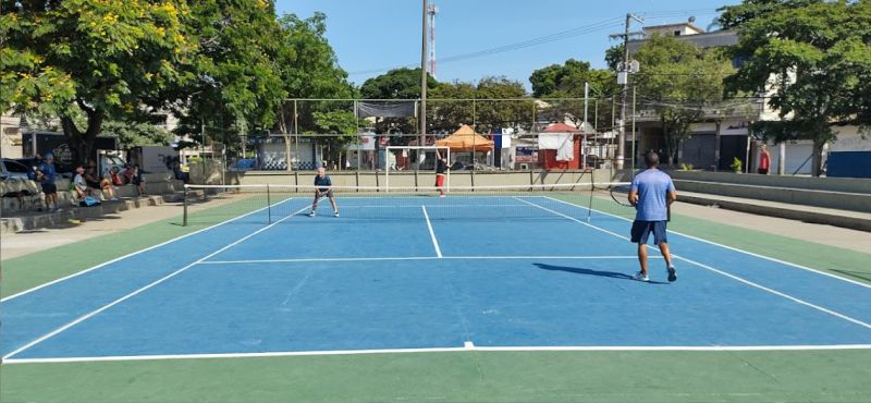 Quadra de Tênis no RJ - Praça Saiqui